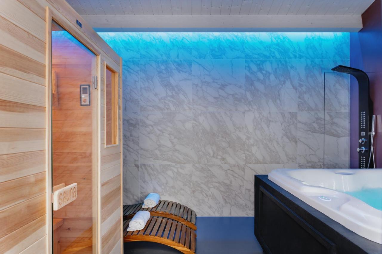 Agio Comfy Place Hotel 4*